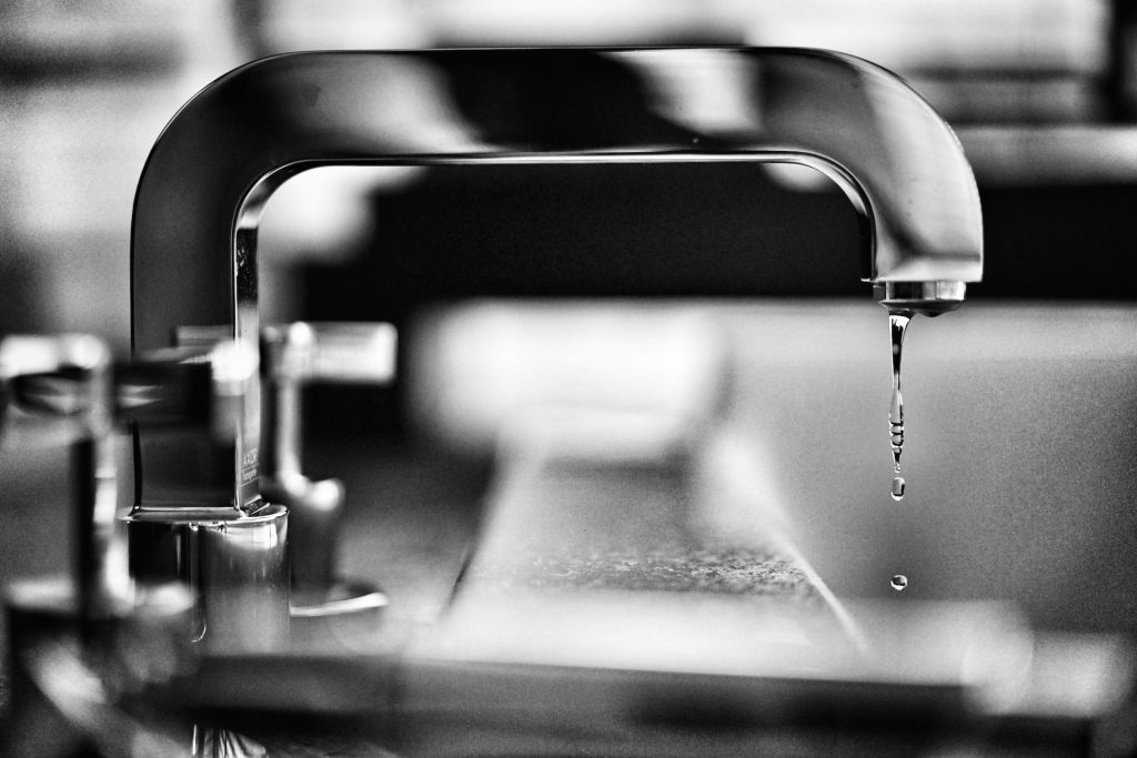 How to check a leaky faucet